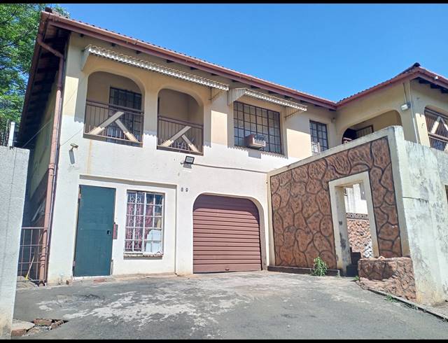 4 BEDROOM HOUSE FOR SALE IN RAISETHORPE